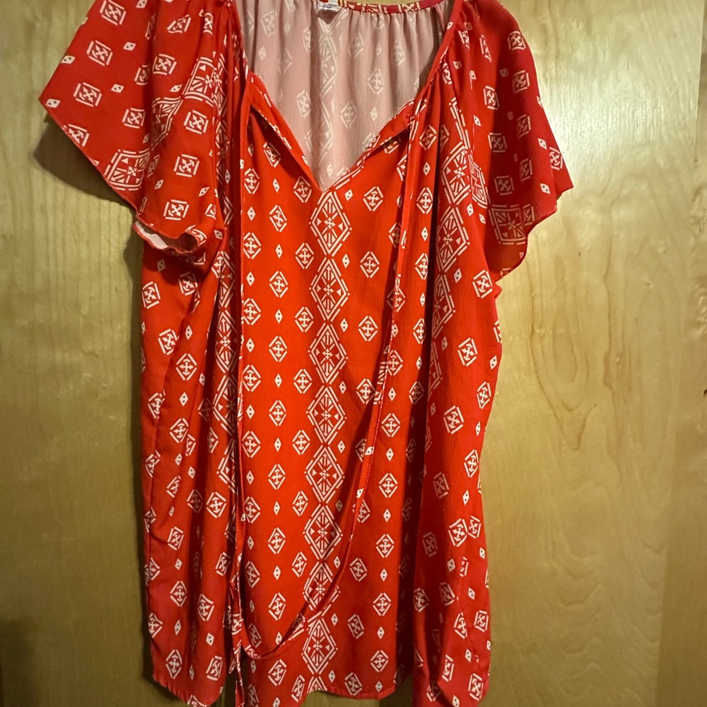 Simple Red Geometric Women's Blouse